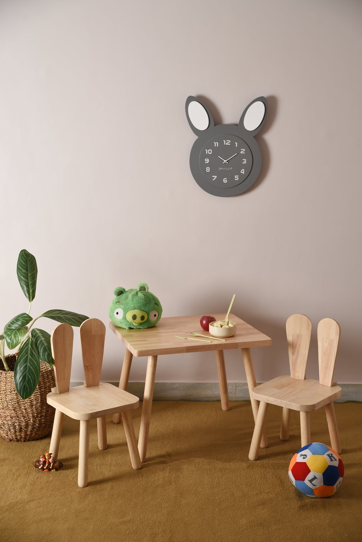 BUNNY CHAIR & TABLE SET