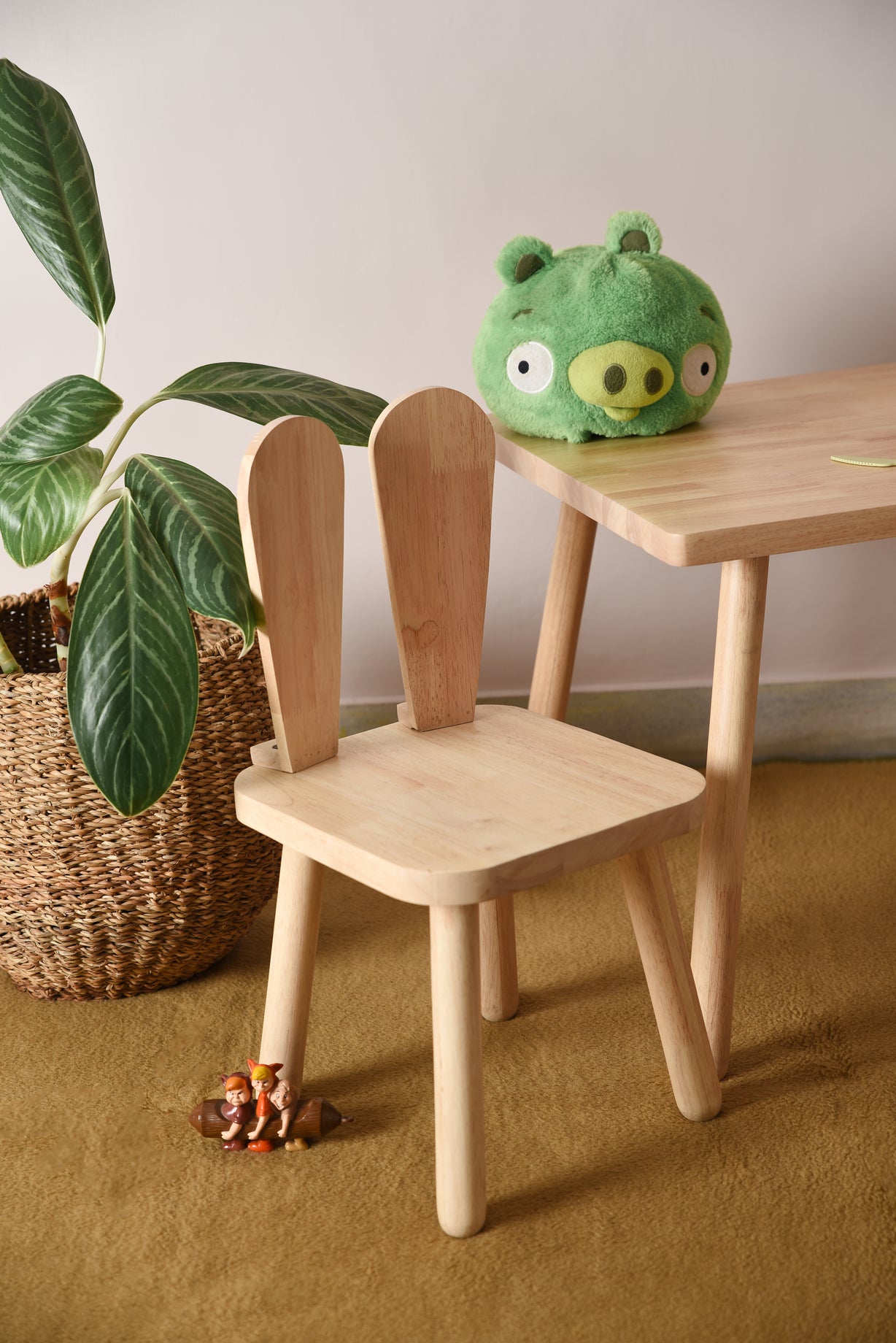 BUNNY CHAIR & TABLE SET