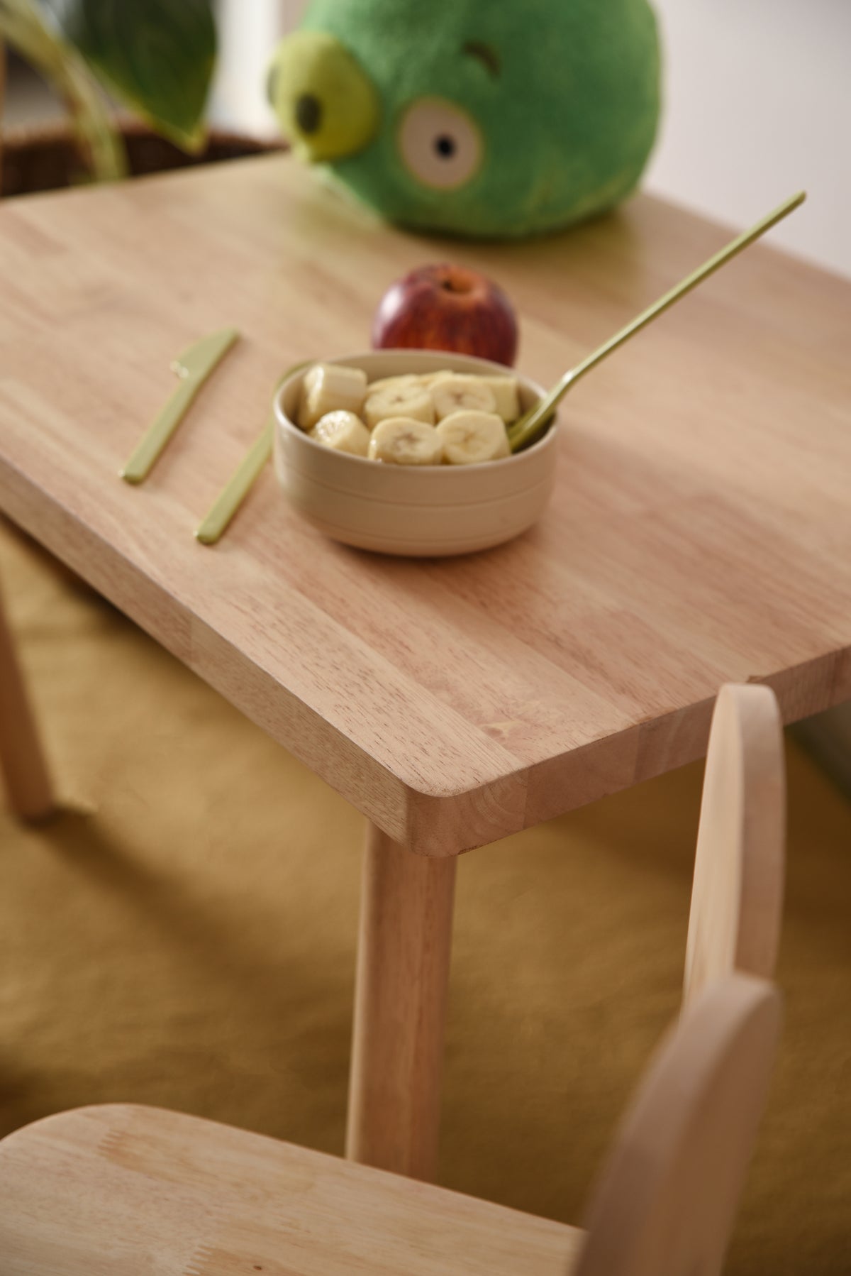 BUNNY TABLE