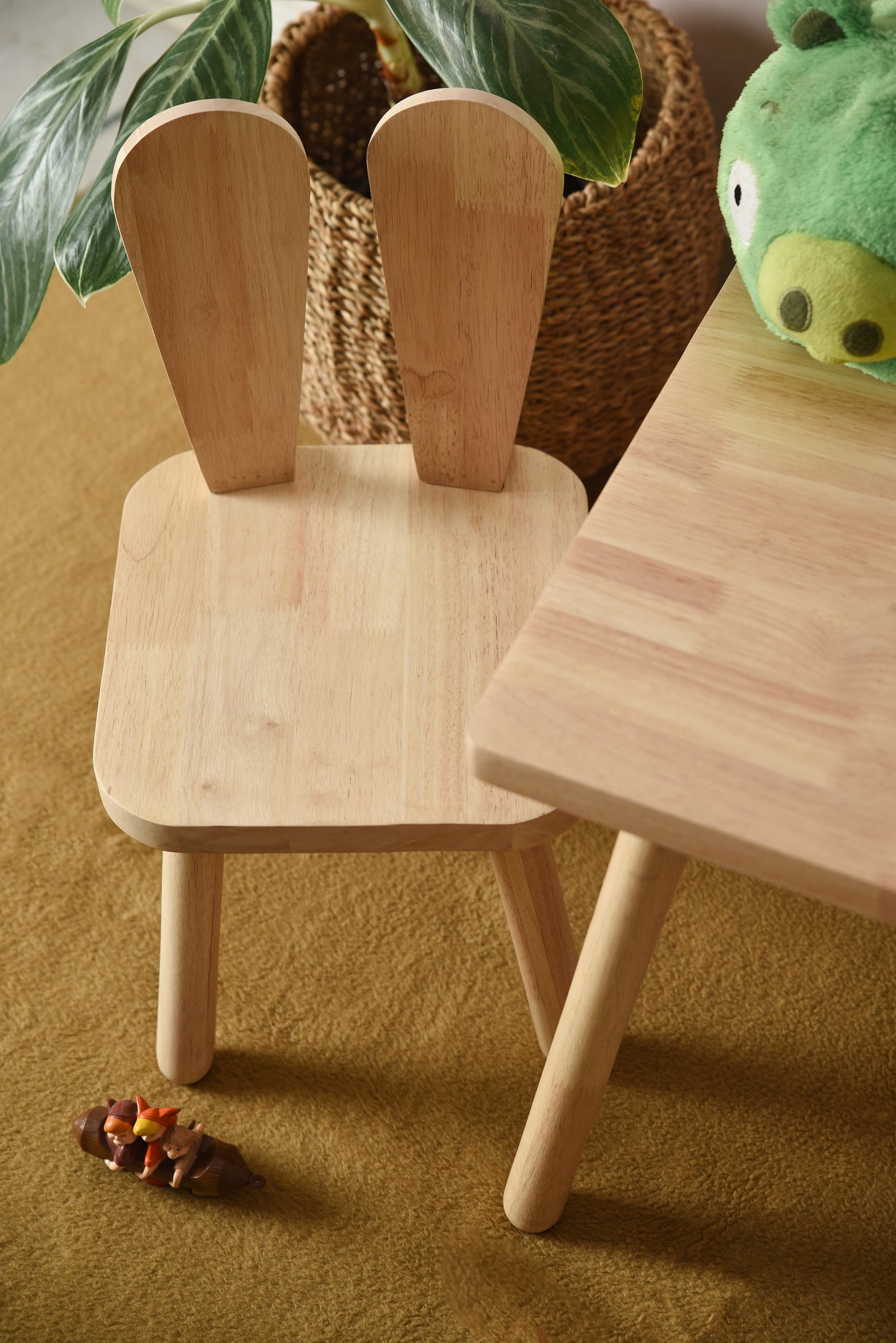 BUNNY CHAIR & TABLE SET