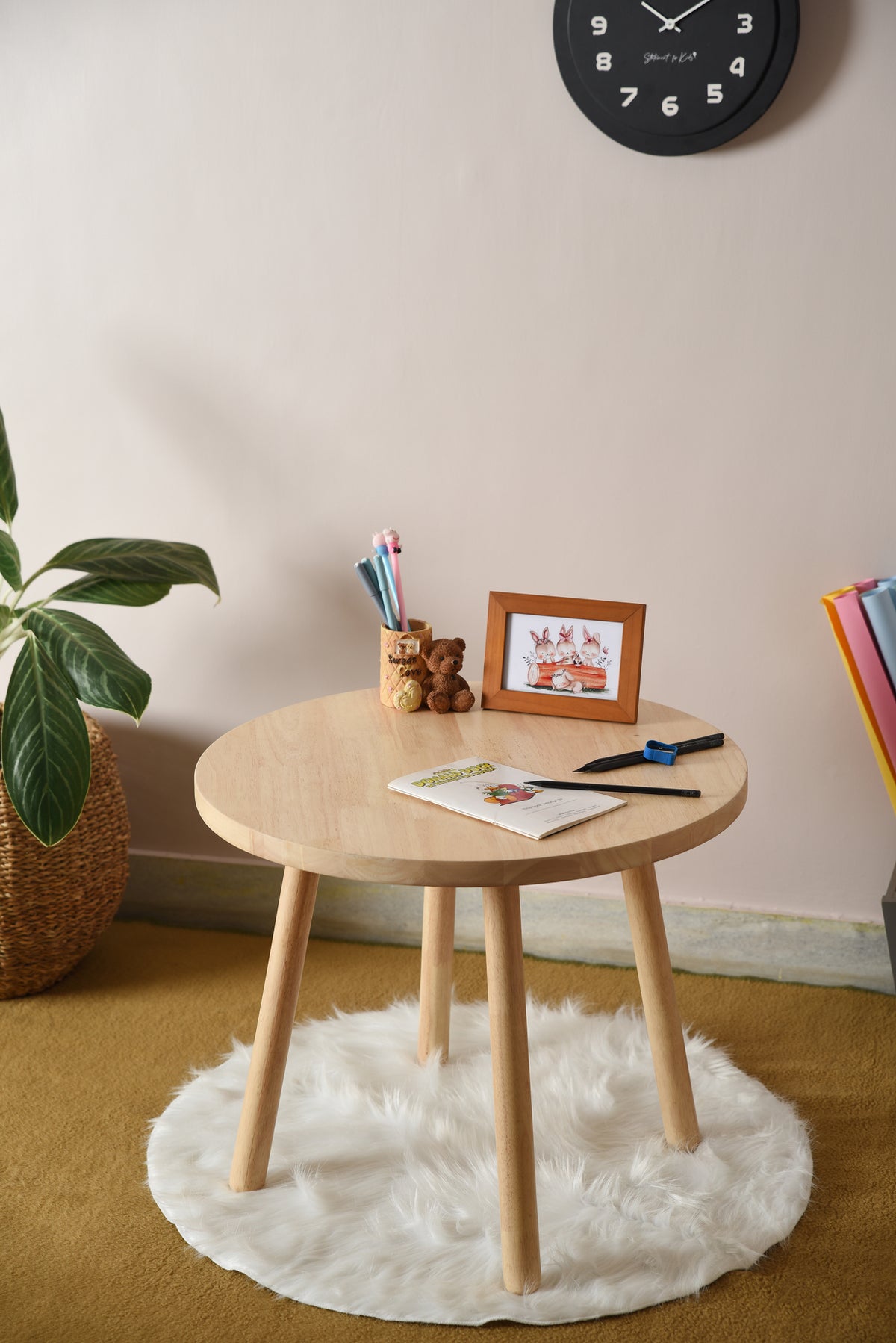 MOUSE TABLE