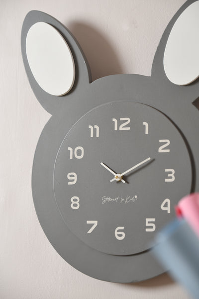 BUNNY WALL CLOCK