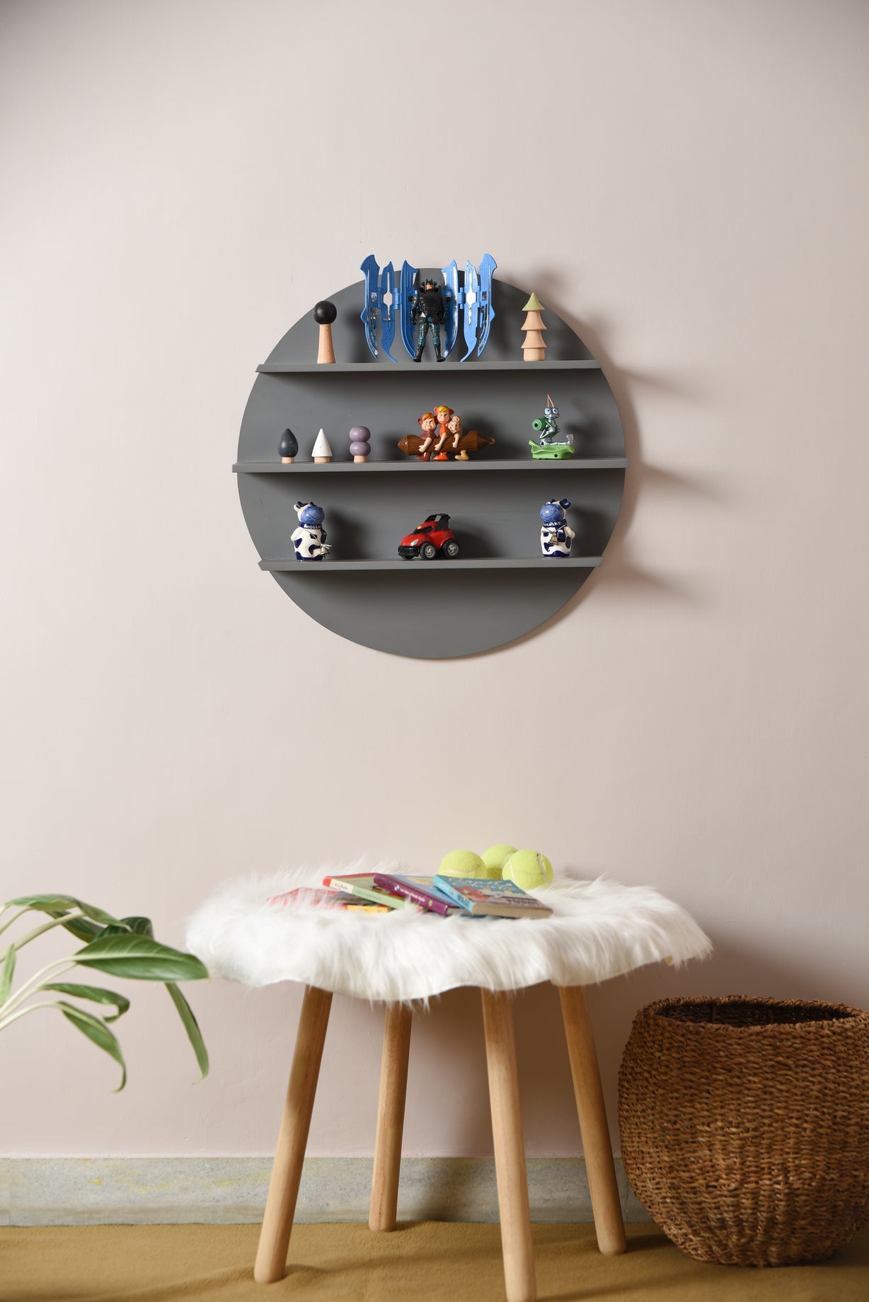 TOY WALL SHELF